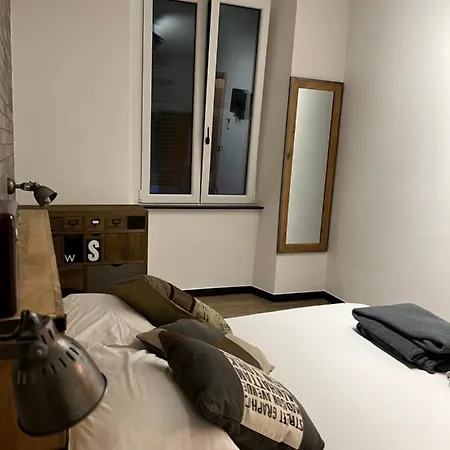 Federici La Tua Base Per Esplorare La Citta E Le Cinque Terre L'appartamento Accogliente E Centrale Lägenhet