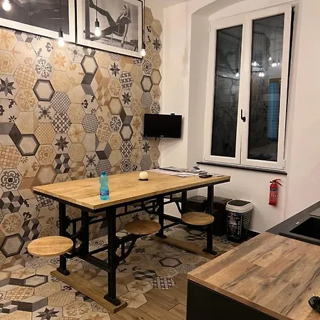 Apartment Federici La Tua Base Per Esplorare La Citta E Le Cinque Terre L'appartamento Accogliente E Centrale La Spezia