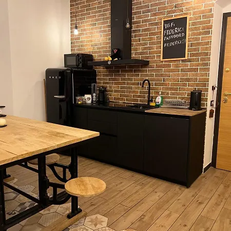 Federici La Tua Base Per Esplorare La Citta E Le Cinque Terre L'appartamento Accogliente E Centrale Lägenhet