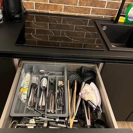 Federici La Tua Base Per Esplorare La Citta E Le Cinque Terre L'appartamento Accogliente E Centrale Apartment