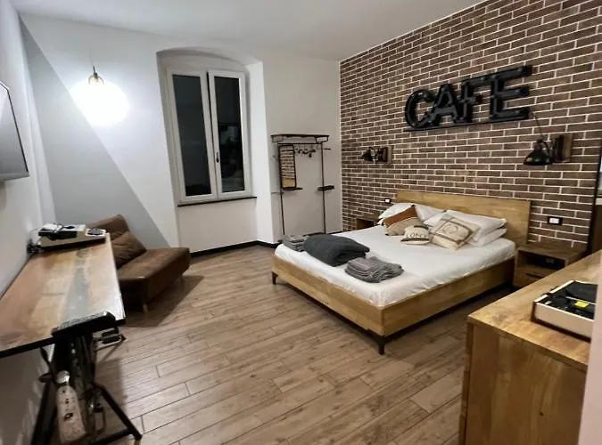 Federici La Tua Base Per Esplorare La Citta E Le Cinque Terre L'appartamento Accogliente E Centrale 斯培西亚