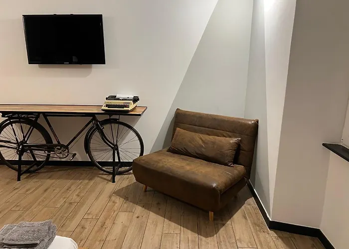 Federici La Tua Base Per Esplorare La Citta E Le Cinque Terre L'appartamento Accogliente E Centrale * 斯培西亚